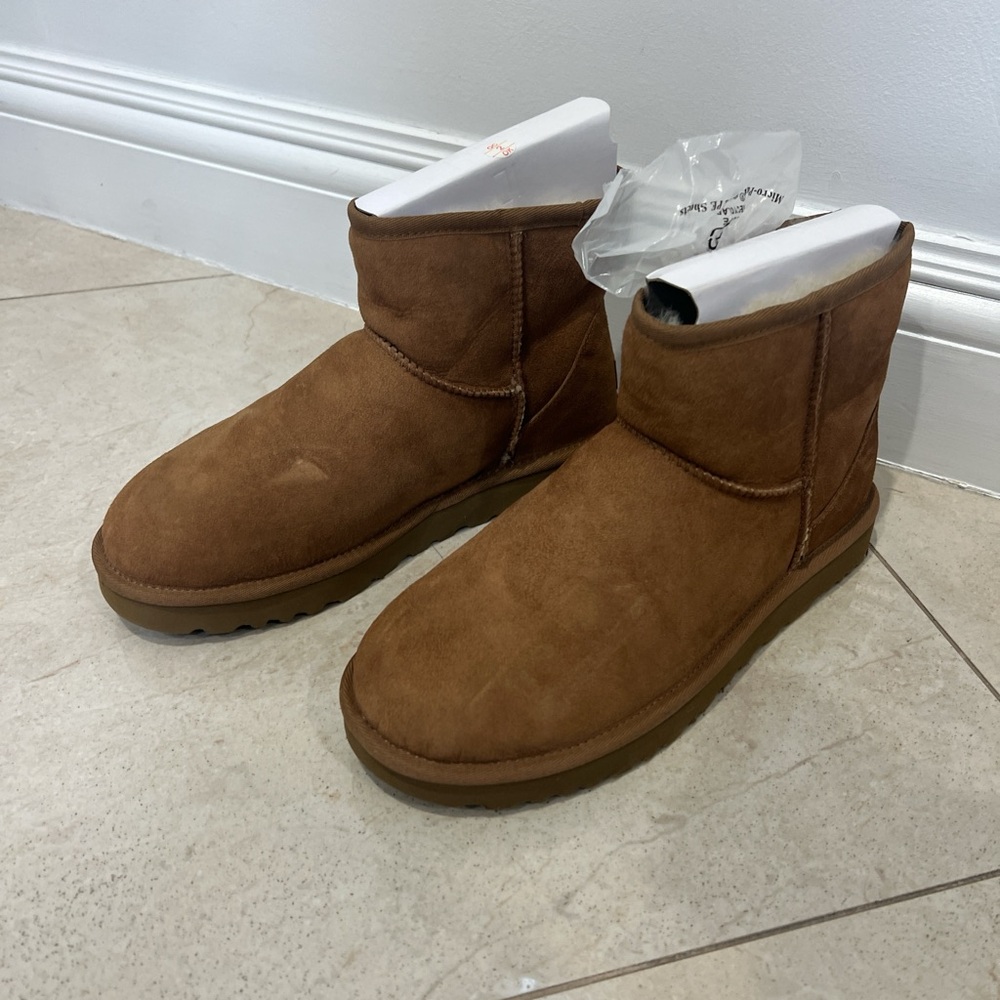 UGG CLASSIC MINI II BOOTS